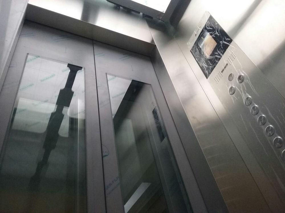 City Villa Jakarta Luaran gambar